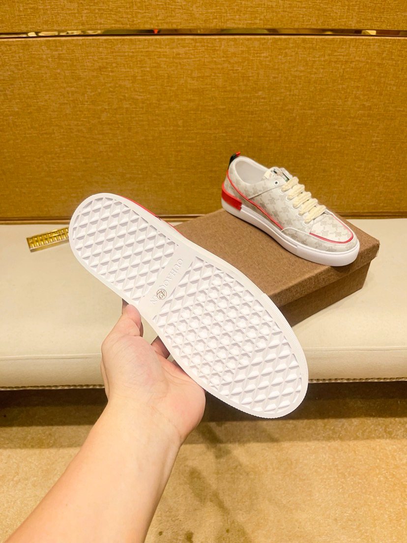 Cream Patterned Low-Top Sneakers — detail