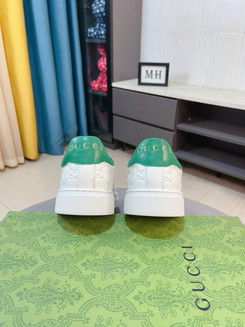 Gucci Black Stripe Low-Top Sneakers — back