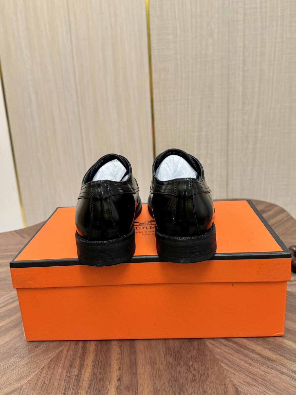 Hermès Polished Leather Lace-Up Dress Shoes — back