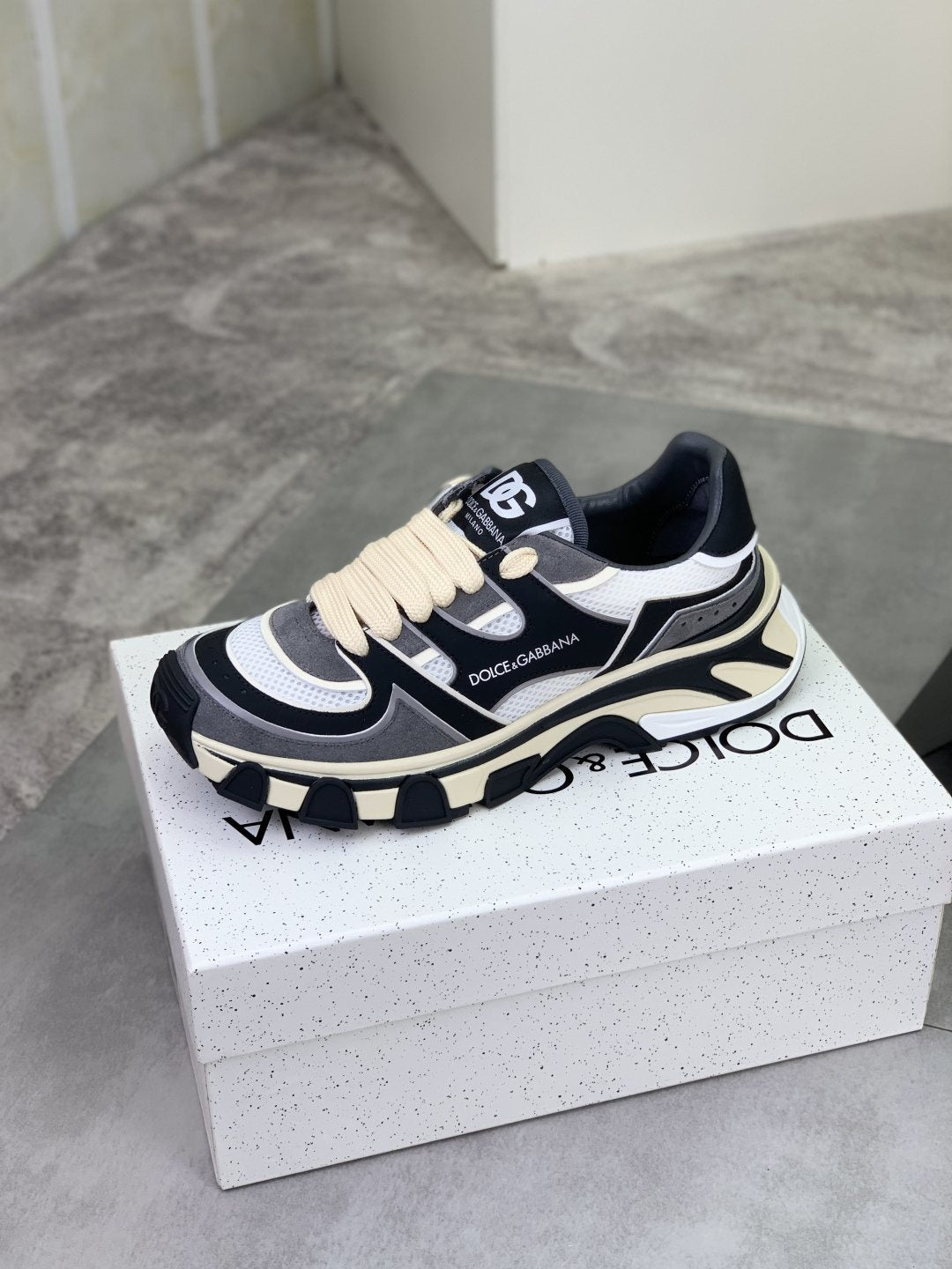 Dolce & Gabbana Paneled Low-Top Sneakers — side